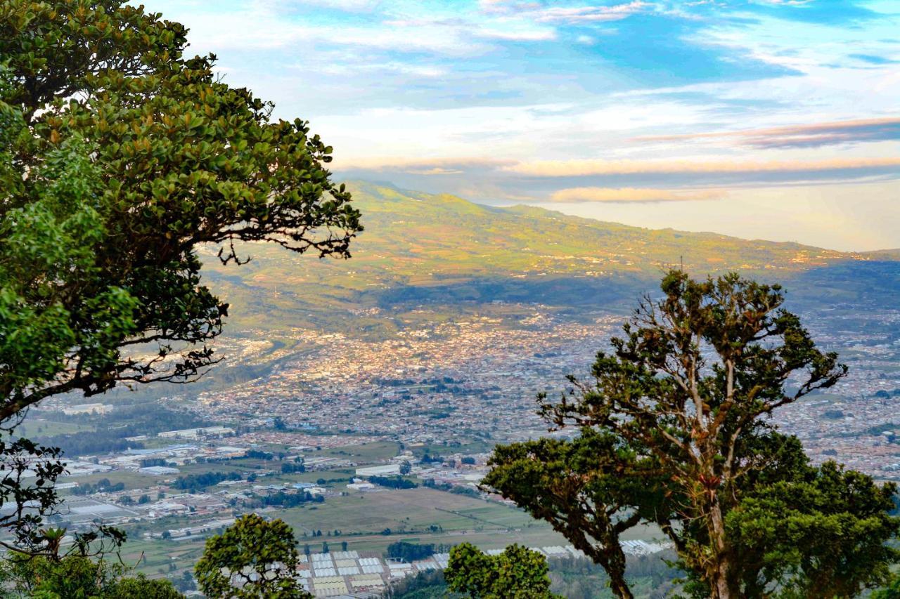 Hotel Vistas Del Cielo Cartago Exterior photo